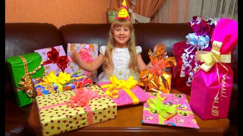 Идеальные подарки девочке на 2 года на день рождения