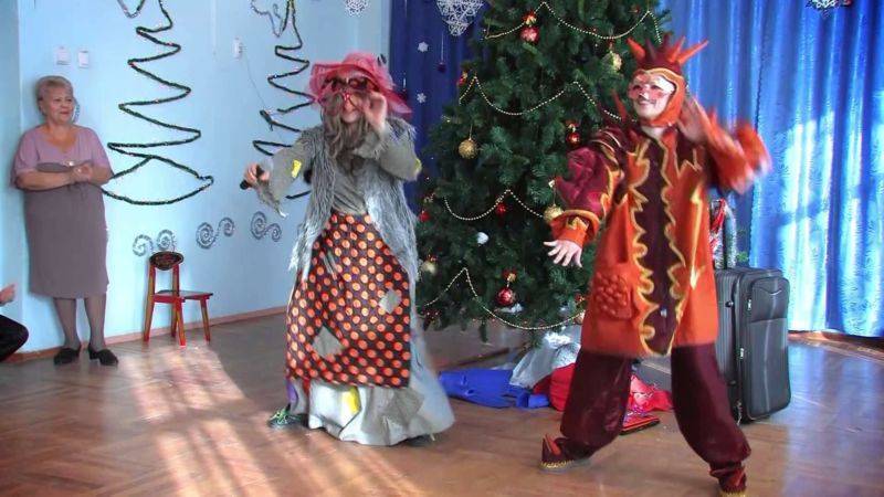 Смешные и современные сценки на новый год для детей