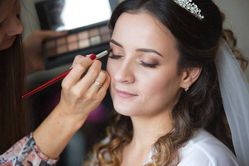 Как самостоятельно сделать свадебный макияж?