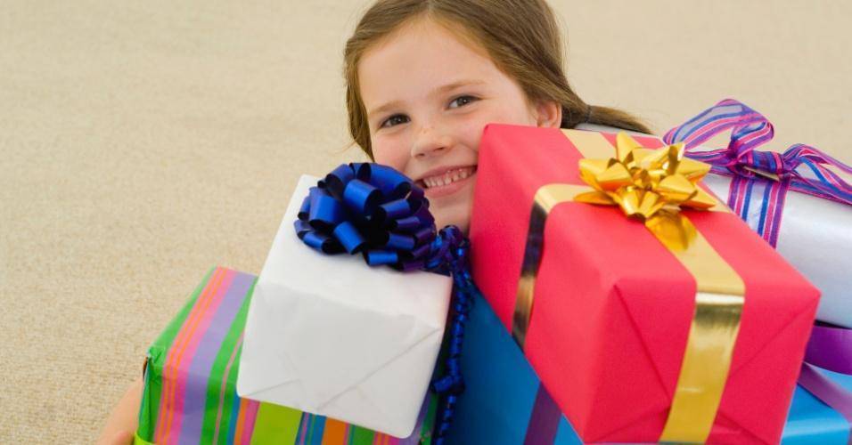 Что подарить девочке на 2 года на день рождения – лучшие идеи