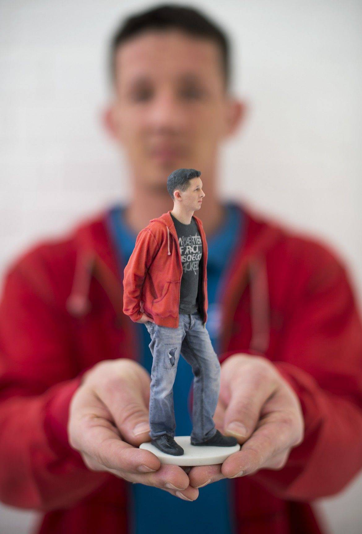 3D копия человека: маленькие статуэтки вместо фотографий