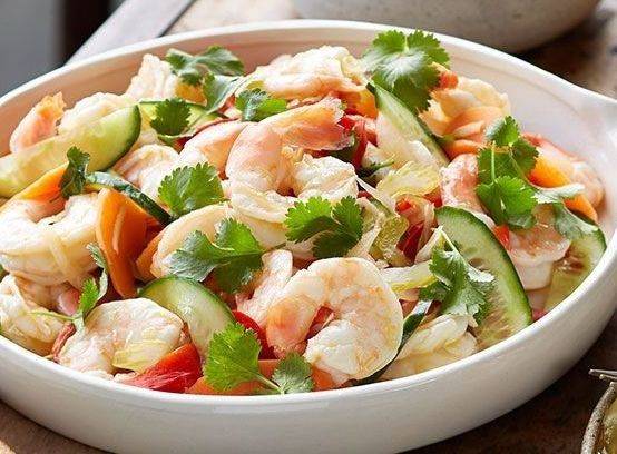 Салат с креветками — очень вкусные и простые рецепты