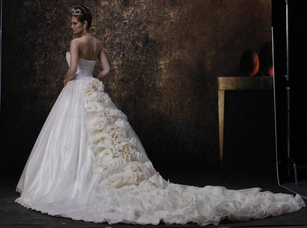 Свадебные платья со шлейфом [2022] – фото & рекомендации ? по выбору