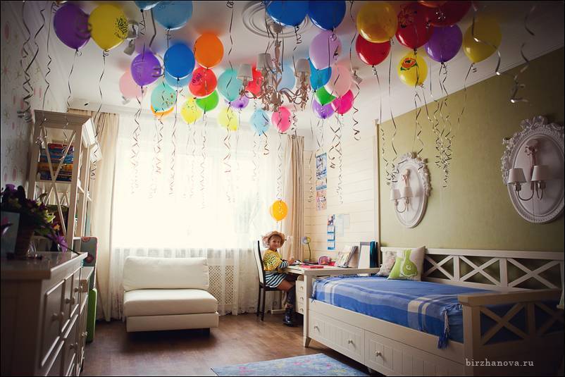 Как украсить комнату шарами своими силами. 20 идей с фото. | снова праздник!