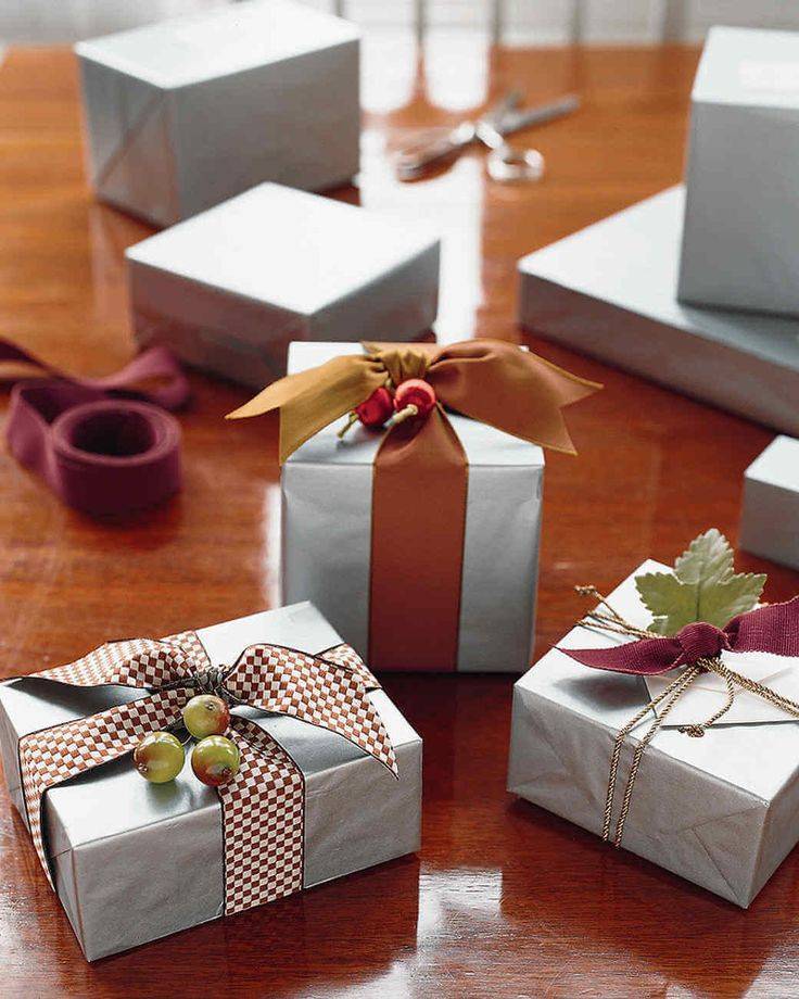 Как упаковать подарок в подарочную бумагу красиво и необычно: мастер-классы