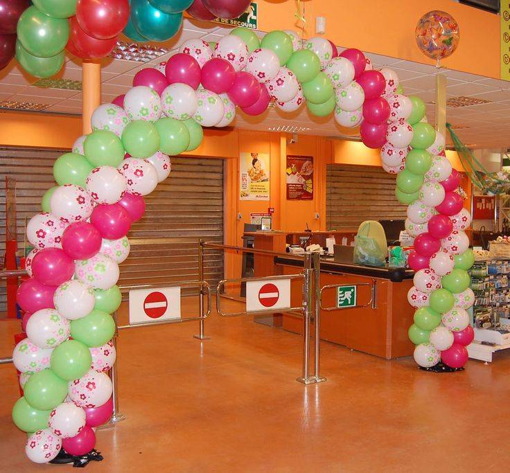 Оформление зала шарами: самые простые способы украшения | снова праздник!