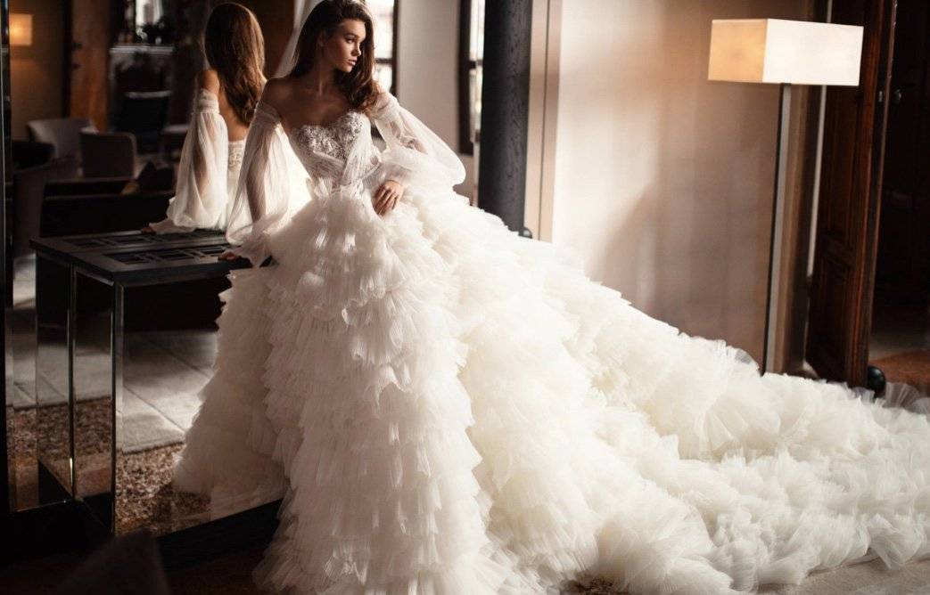 Обзор самых необычных и экстравагантных свадебных платьев в мире