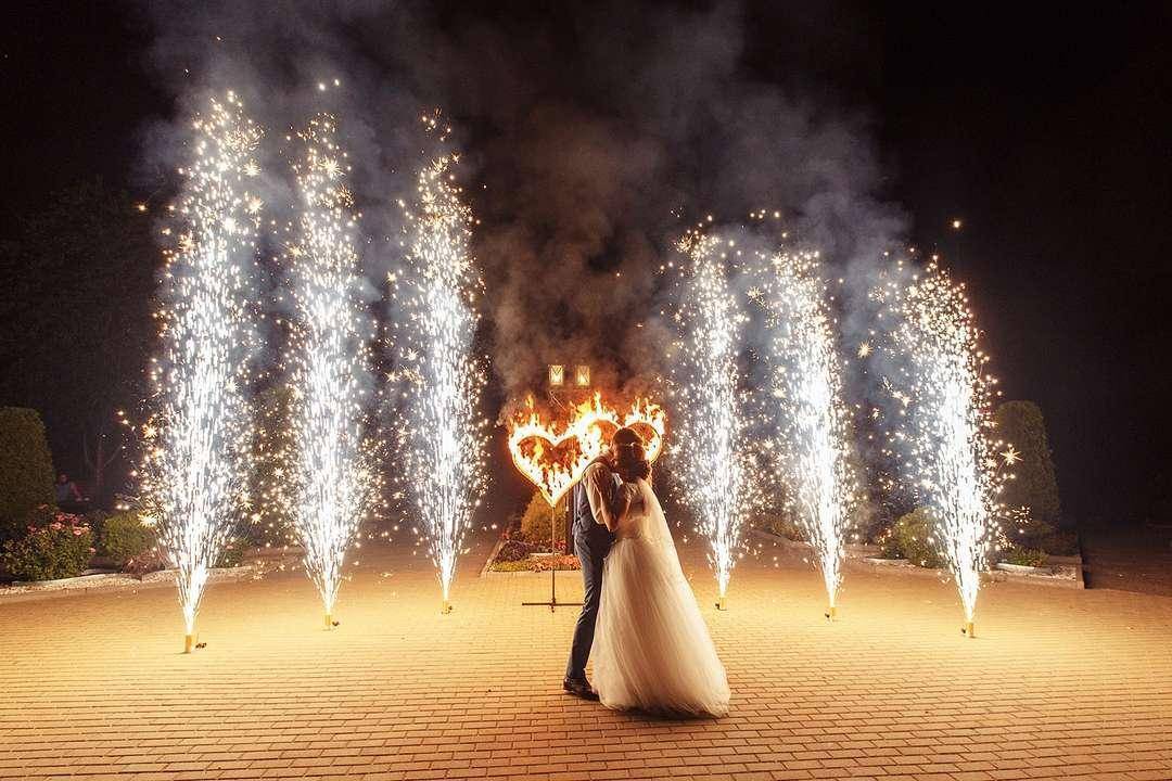 Свадебный ресурс :: статьи :: огненная сказка. фаер-шоу на свадьбу