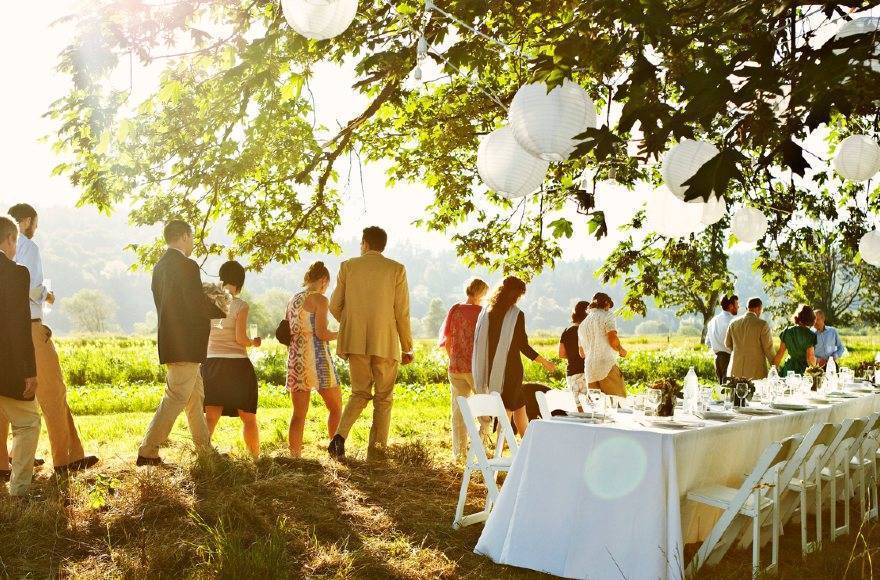 Как провести свадьбу без торжества, только с родителями или вдвоем