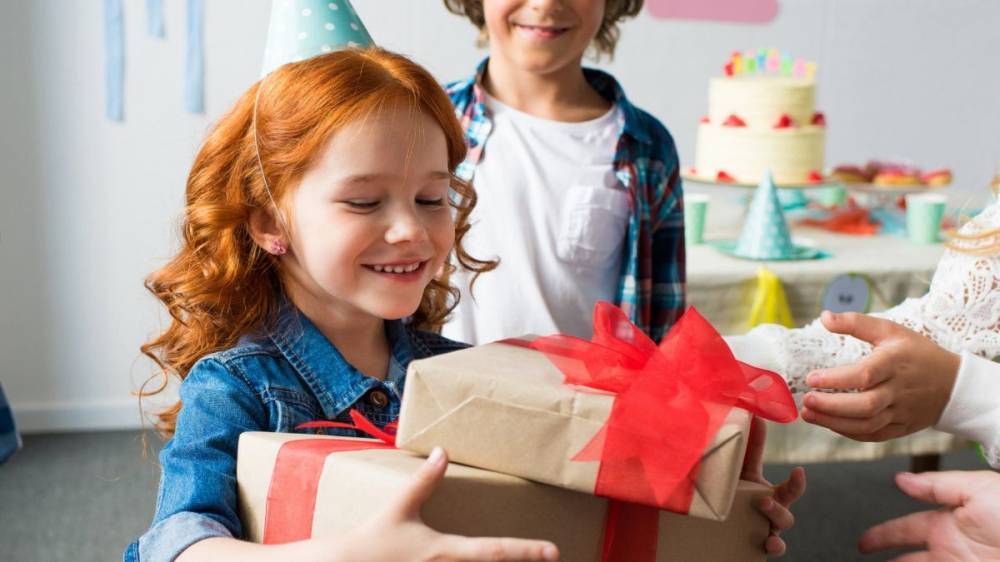 Что подарить ребенку на 5 лет - идеи для выбора подарка на день рождения, оригинальные презенты и сюрпризы