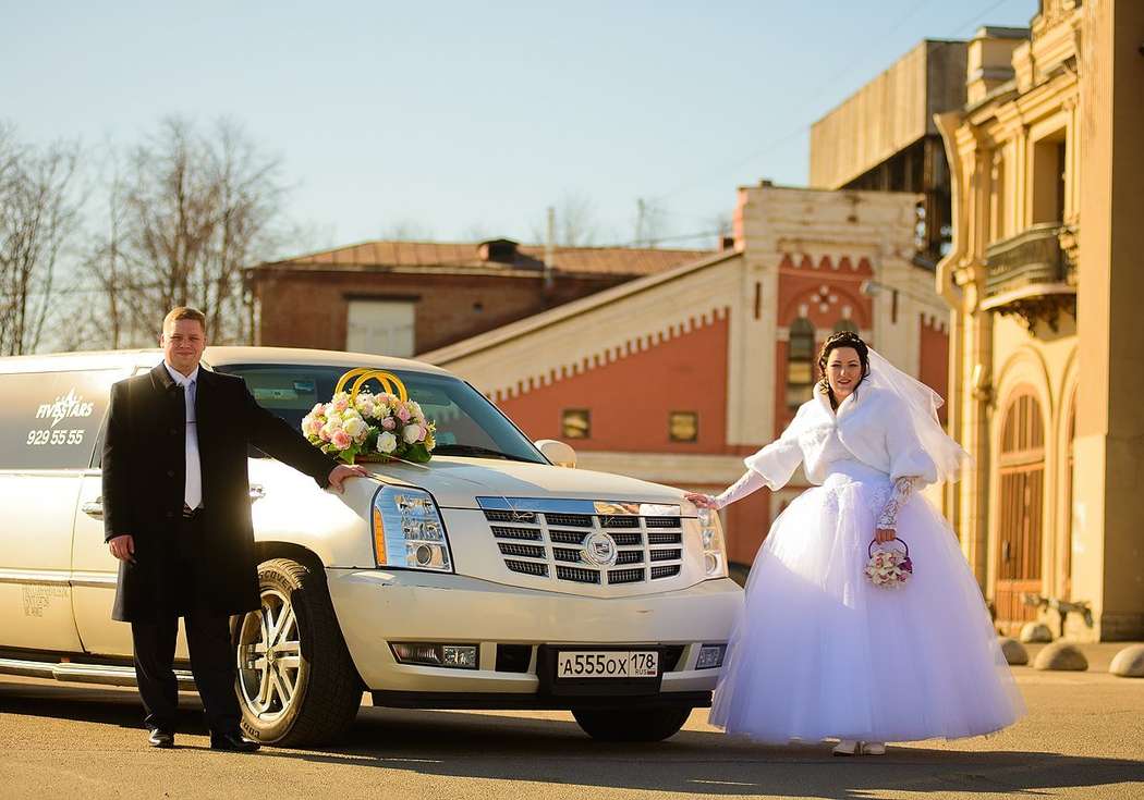 Как выбрать лимузин на свадьбу: важные этапы выбора машины