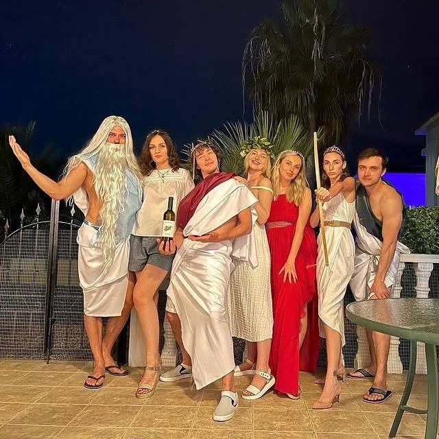 Греческая вечеринка: как отдыхают олимпийские боги?