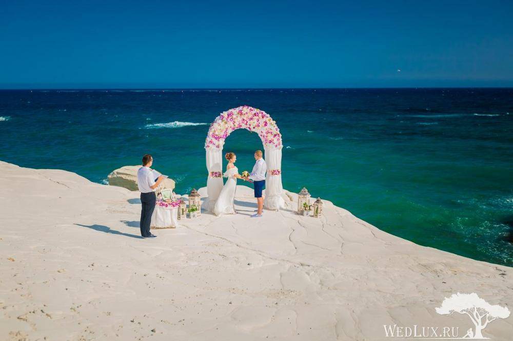 Свадебная церемония на кипре для двоих [2022] на вилле – фото ? & как организовать