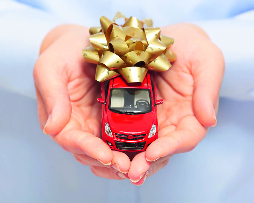 Что подарить при покупке автомобиля, классификация, виды подарков