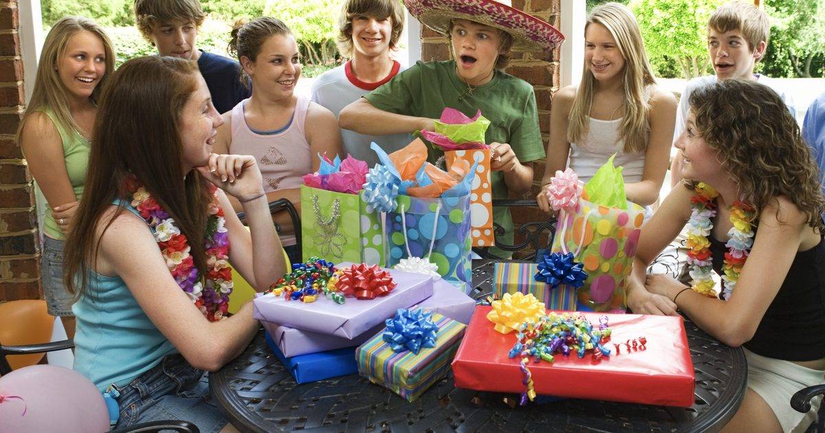 Как отметить день рождения подростка?